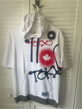 Hudson's Bay Team Canada Tokyo Olympics Graffiti Short Sleeve Hoodie